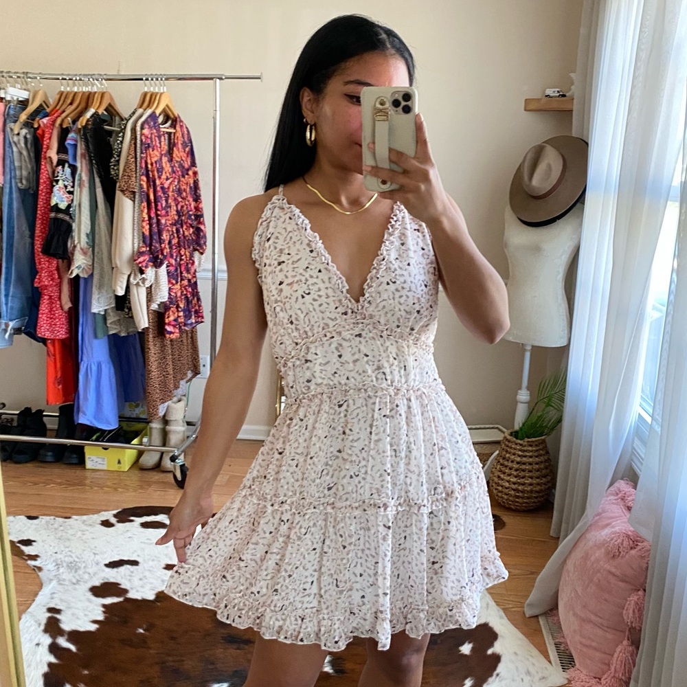 BaeVely Spring Fling Mini Ruffle Dress M - Picture 1 of 10